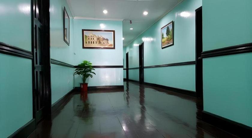 Vest Grand Suites Panglao Bagian luar foto